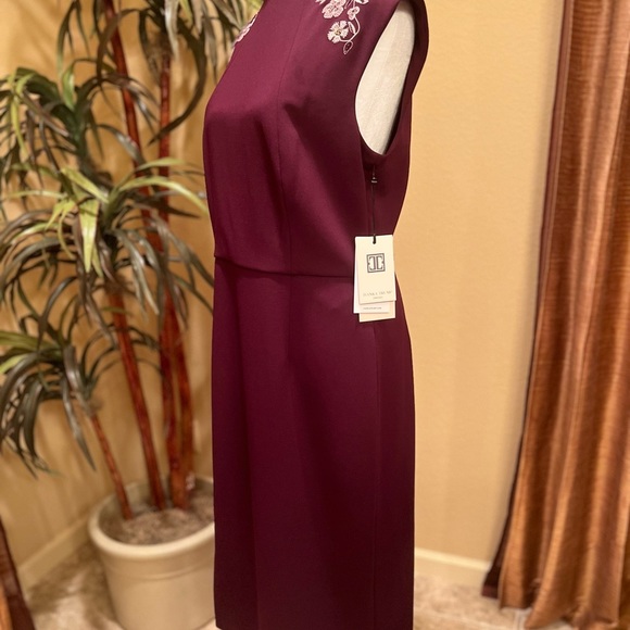Ivanka Trump Queen plum dress w/beading, size 10. NWT, excellent condition. - Picture 4 of 7